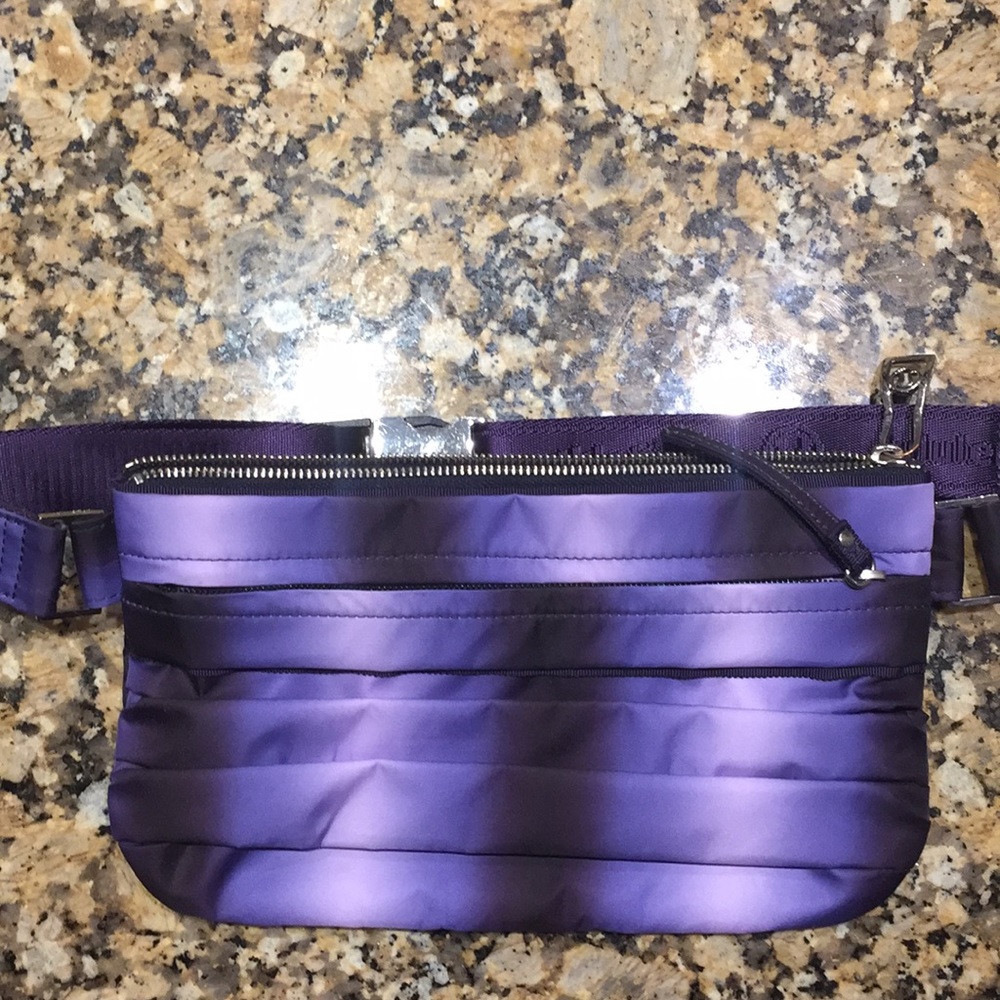 Lululemon fanny pack